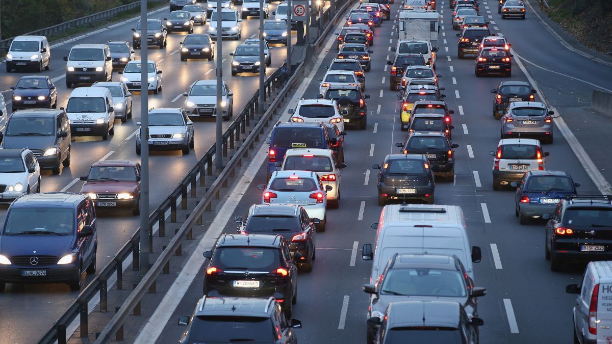 Zakaz na autostradzie A100 w Niemczech.
