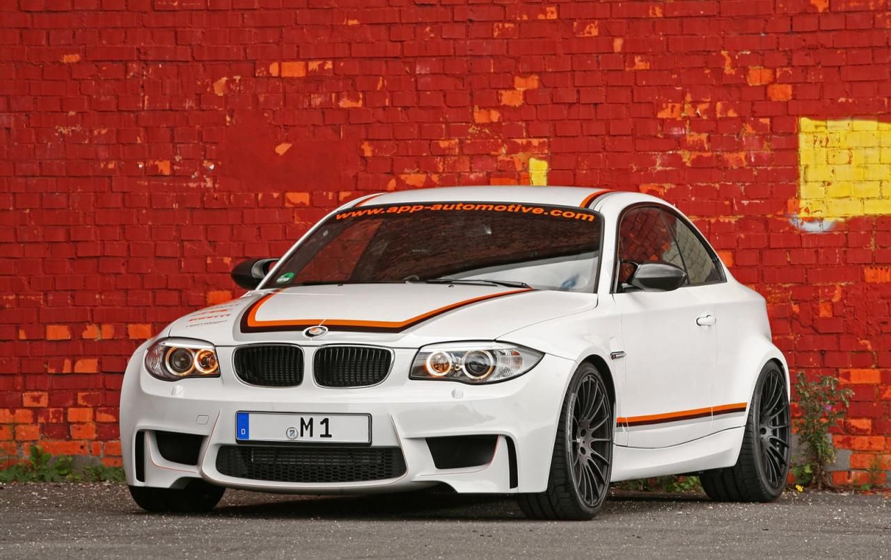 BMW 1 M APP