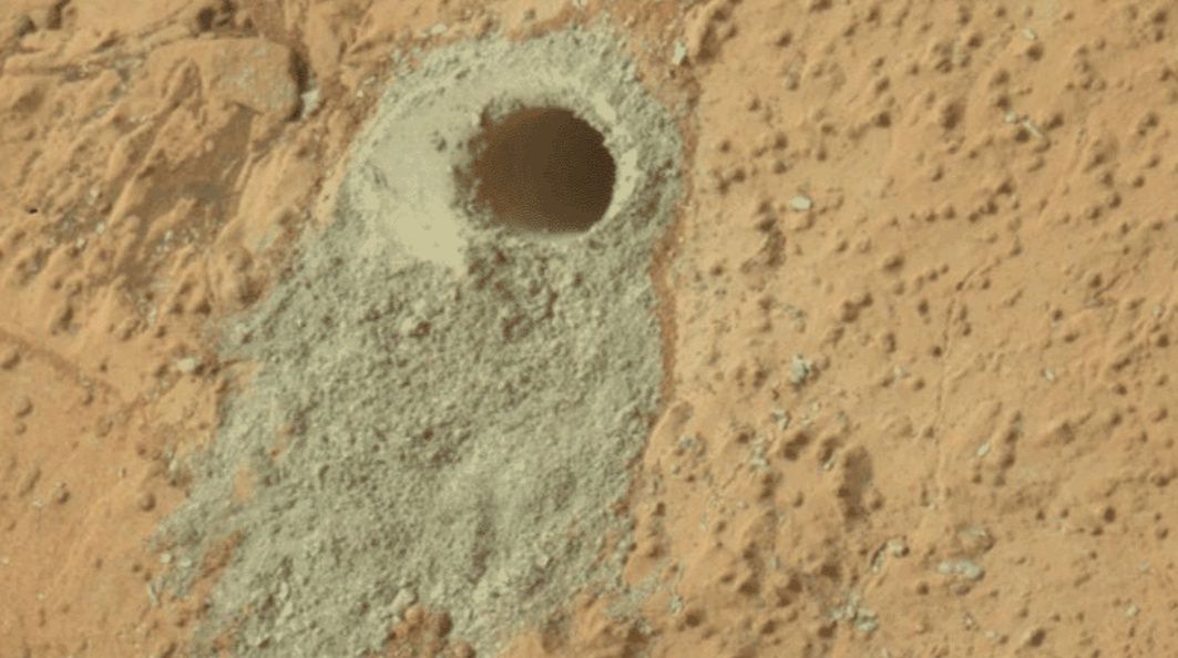 Krater Gale, Mars. Curosity odkrywa organiczne cząsteczki