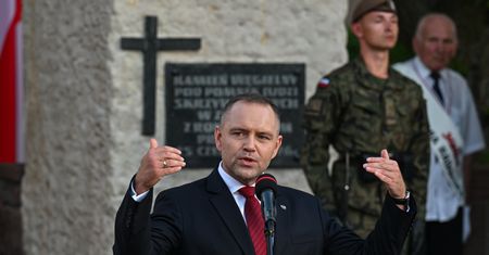 "Cieszyłem się". Nawrocki wyjaśnił, dlaczego pracował na bramce