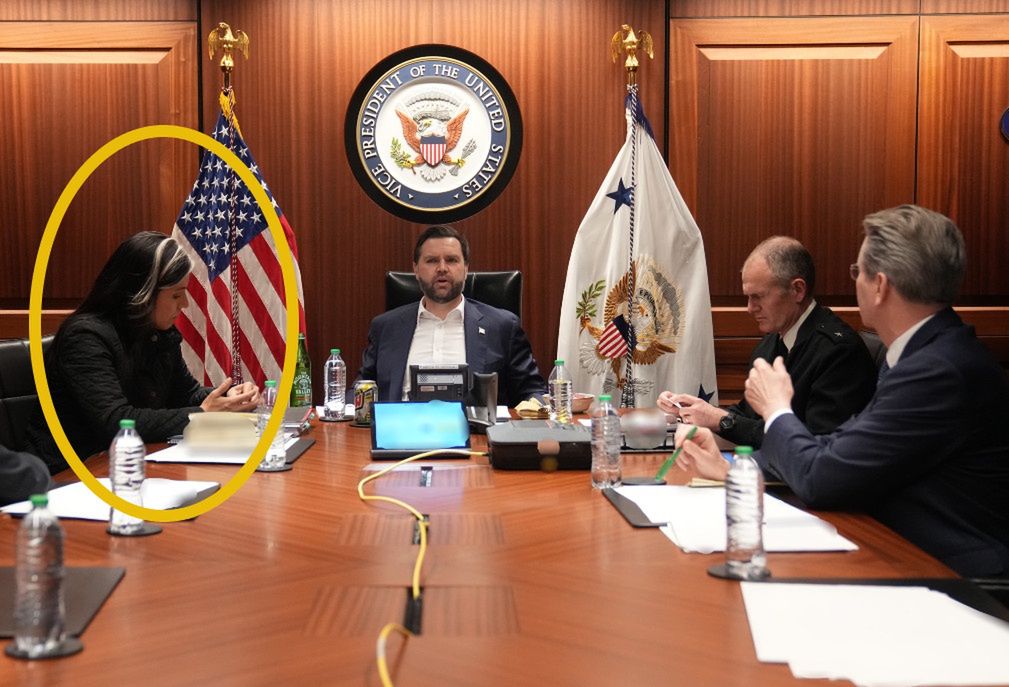 Narada w tzw.pokoju sytuacyjnym u wiceprezydent JD Vance'a
