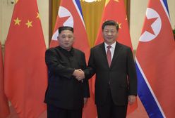 Kosz kwiatów od Kim Dzong Una. Korea Północna zacieśnia współpracę z Chinami