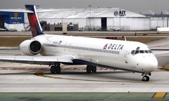 Tragedia w San Antonio. Pracownik wessany do silnika samolotu