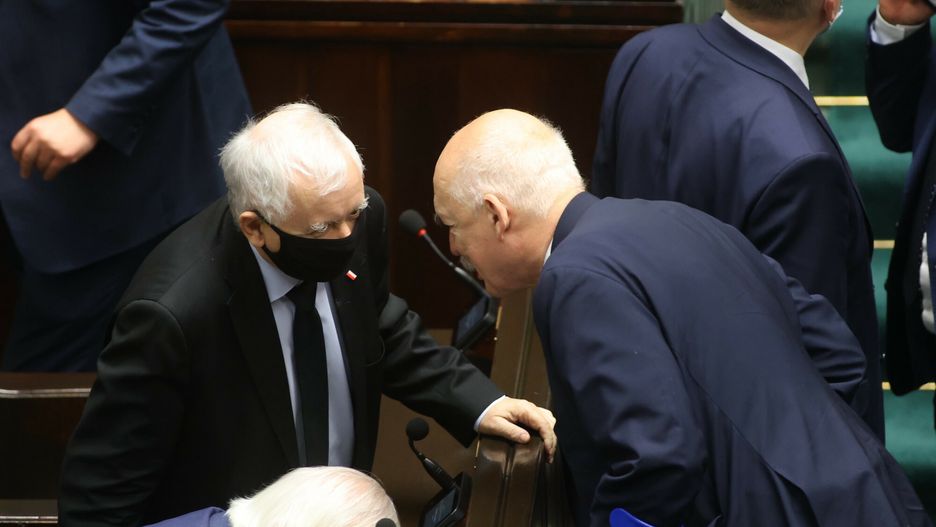 Janusz Korwin-Mikke rozmawia z Jarosławem Kaczyńskim 