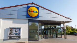 Duże premie dla kasjerek Lidla. Tyle sieć płaci w Niemczech