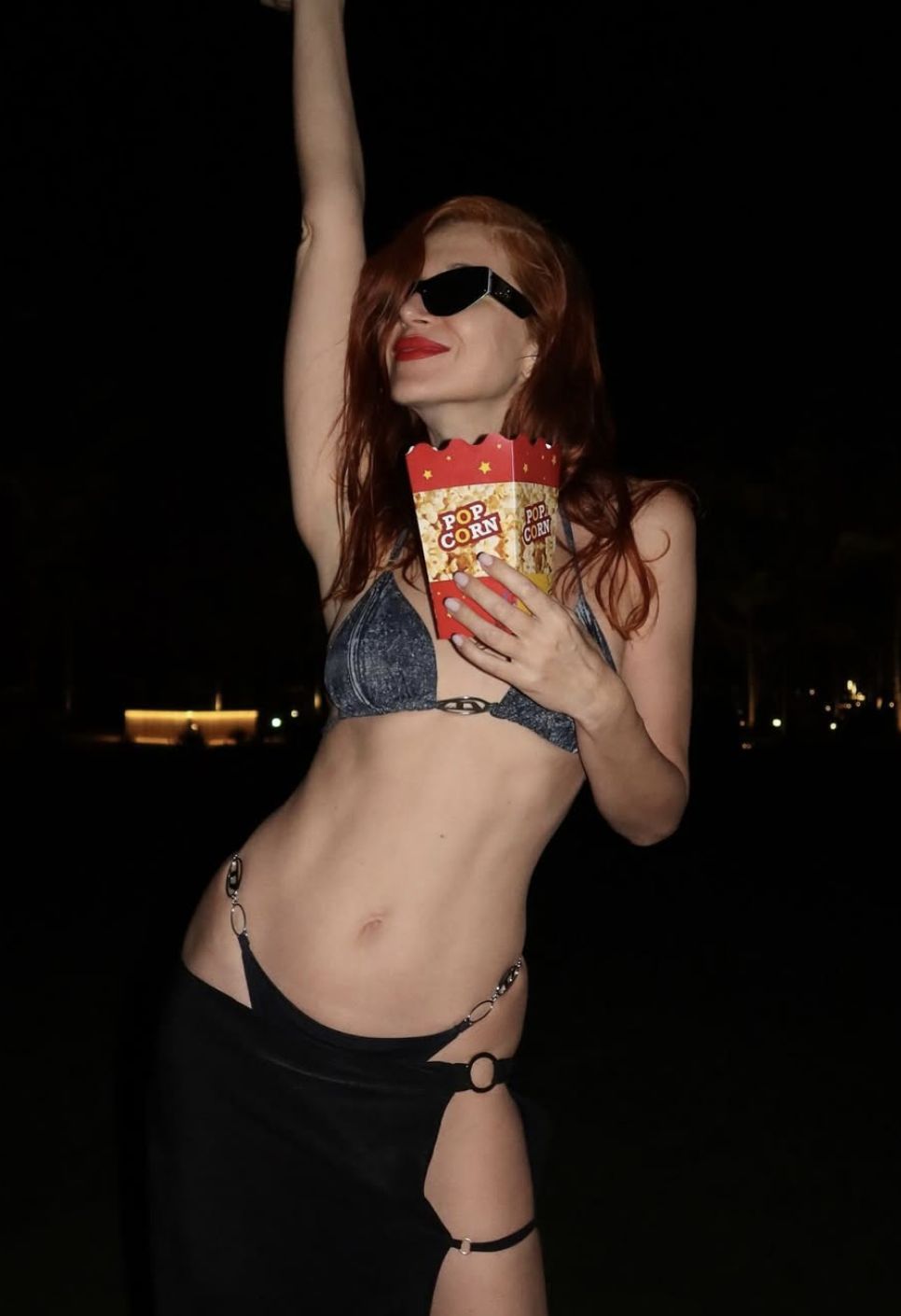 Ada Fijał pręży się w bikini