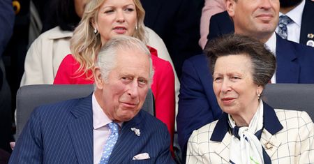 Księżniczka Anna potępia Meghan i Harry'ego? Wpłynęła na swojego brata