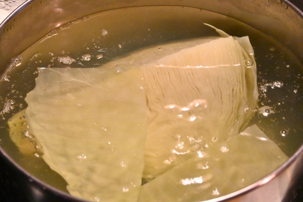 Dodaj podczas gotowania. Kapusta będzie mięciutka i delikatna