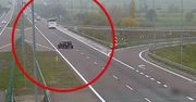 O krok od tragedii. Kobieta cofała auto na drodze ekspresowej
