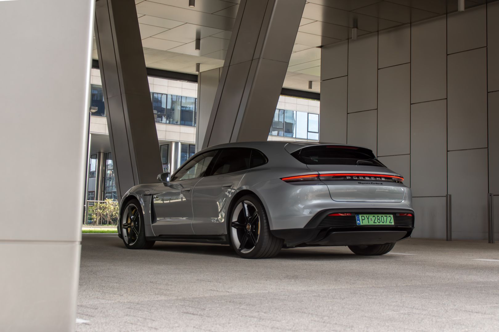 Porsche Taycan Turbo S Sport Turismo