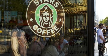 Rosyjski następca Starbucksa otworzył swoje lokale pod nowym szyldem. "To najnowszy rebranding"