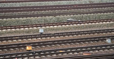 Huta Deręgowska. Pociąg towarowy wjechał w busa. Są ofiary