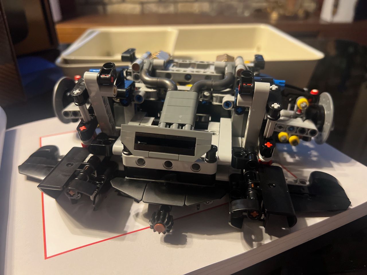 Składanie McLarena P1 z klocków LEGO krok po kroku