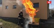 Nie gaś płonącego oleju wodą. Strażacy dzielą się przydatnymi poradami