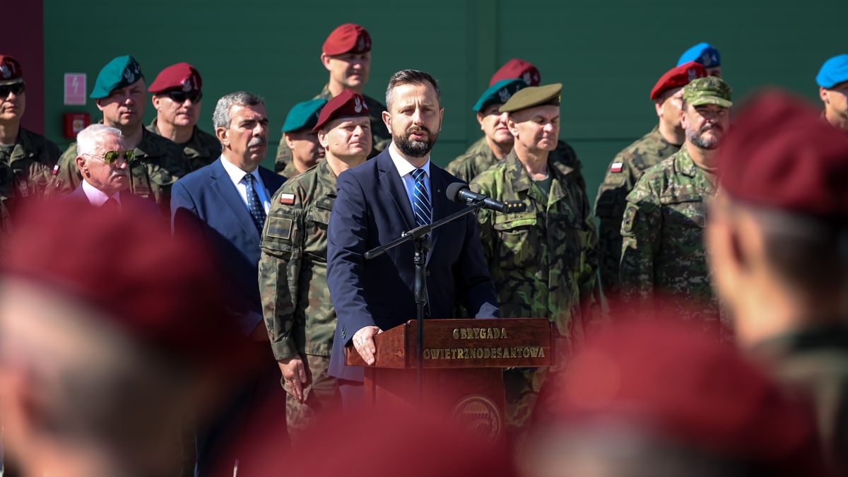KRAKOW, POLAND - 2024/07/05: Polish Minister of National Defence and Deputy Prime Minister, Wladyslaw Kosiniak-Kamysz speaks during the commencement ceremony of the EU Battle Group's duty in 6th Logistics Battalion in Krakow. The duty in the EU Battle Group is an answer to geopolitical security, The group consists of special forces on stand-by ready for humanitarian and peacekeeping missions. Polish 6 Airborne Brigade forms the main core of the group. (Photo by Dominika Zarzycka/SOPA Images/LightRocket via Getty Images)