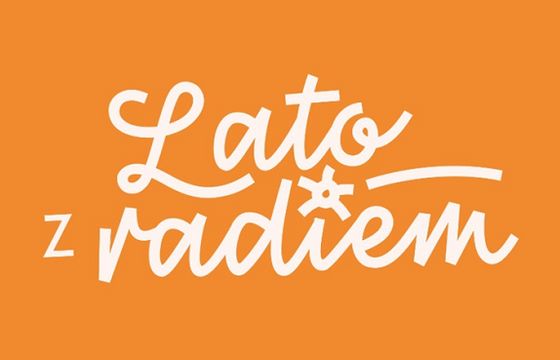 Mniej słuchaczy audycji „Lato z radiem”. Jedynka stacją trzeciego wyboru