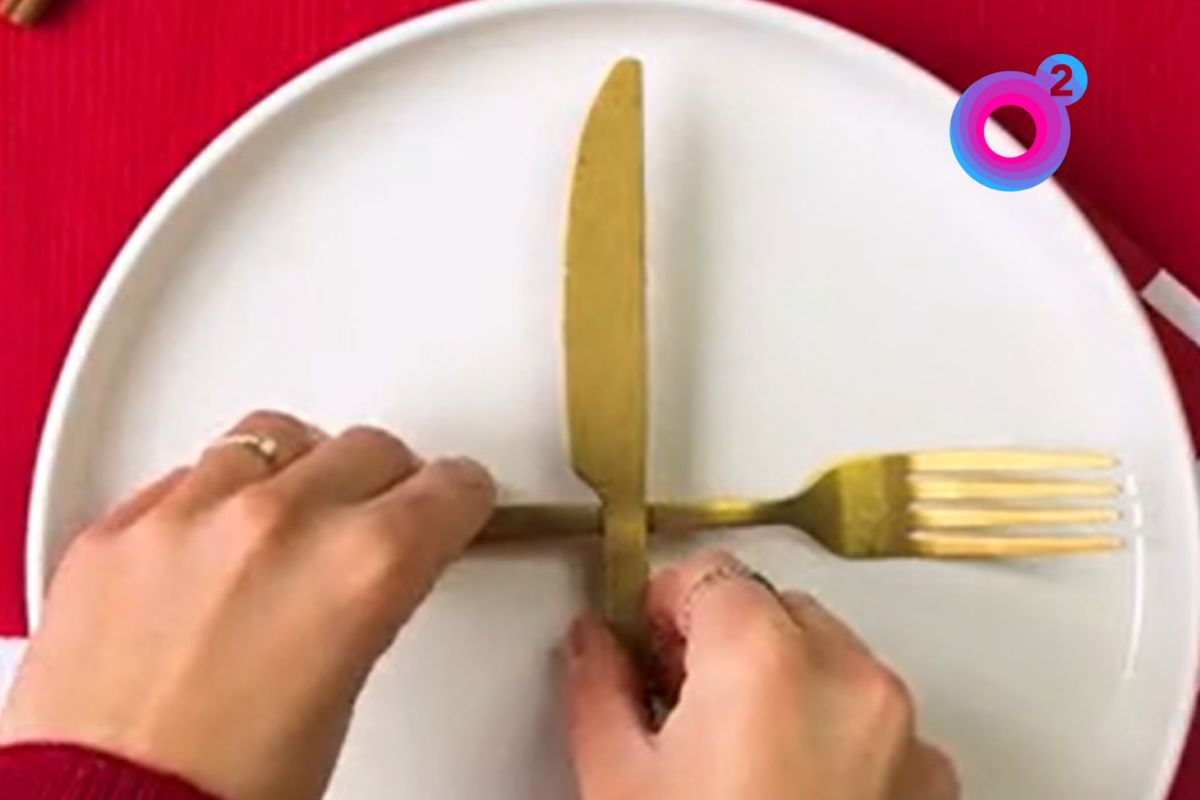 Jak zachować klasę przy wigilijnym stole? Oto poradnik savoir-vivre