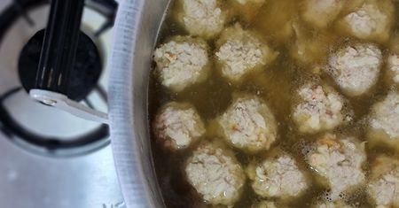 Może powodować glejaka. Czyha w jedzeniu i wodzie