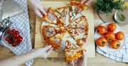 Top 10 najpopularniejszych pizz w Polsce. Hawajska zaraz za podium