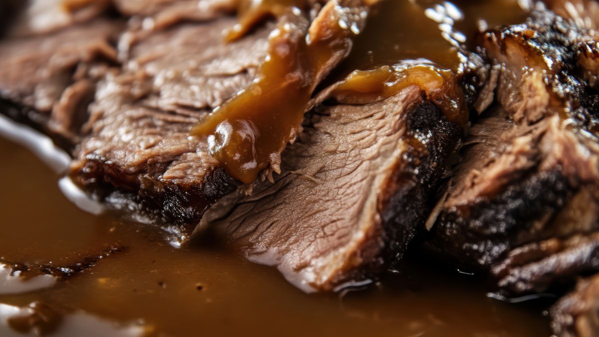 Duszony szponder wołowy z warzywami