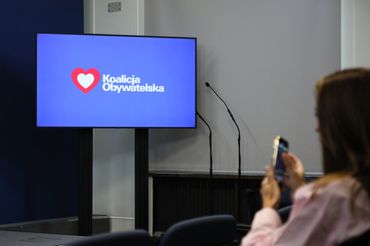 KO przedstawia projekt ustawy dot. zmian w kodeksie wyborczym
Fot. Dawid Wolski/East News, 22.10.2025. Sejm. Konferencja prasowa Klubu Parlamentarnego Koalicja Obywatelska z udzialem przewodnicz?cego KP KO Zbigniewa Konwinskiego i posla Mariusza Witczaka. Temat: Zmiany w Kodeksie wyborczym - projekt ustawy.
Dawid Wolski