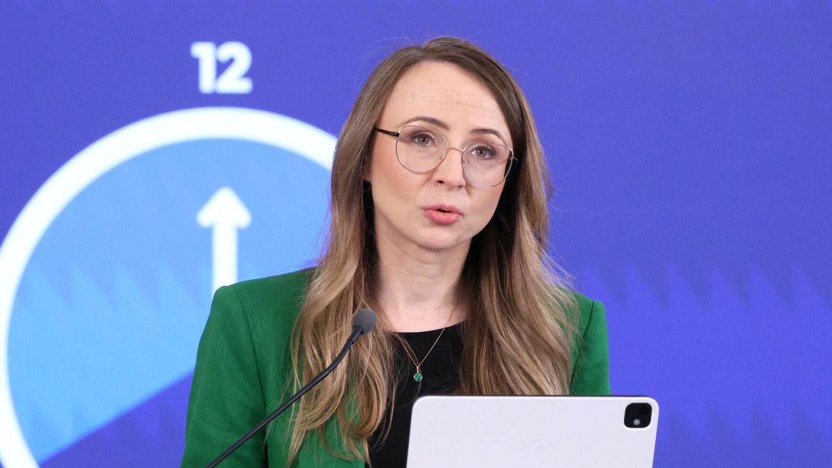 Na zdjęciu ministra pracy, rodziny i polityki społecznej Agnieszka Dziemianowicz-Bąk