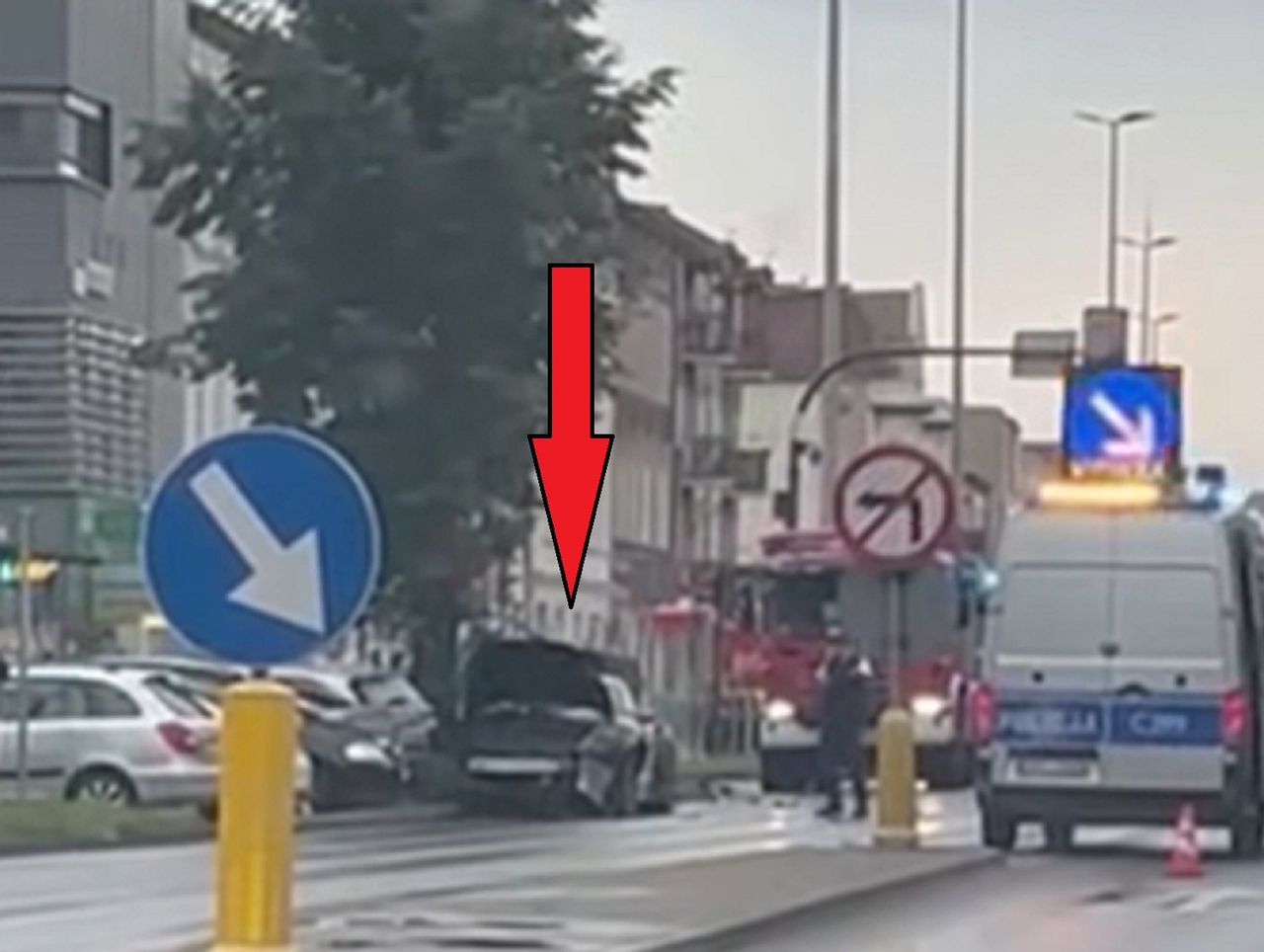 Poważny wypadek w Bydgoszczy. 70-latek zderzył się z porsche. Trafił do szpitala