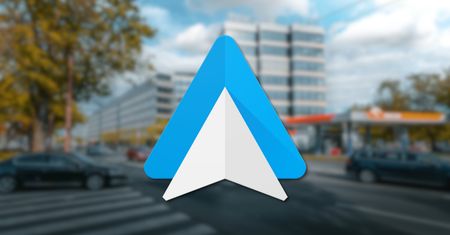 Android Auto 13.4 do pobrania. Nowe kolory w interfejsie