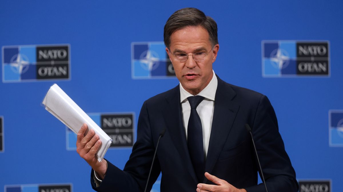 NATO Secretary General Rutte holds press conference on Russian violation of Estonia's airspace
epa12399558 North Atlantic Treaty Organization (NATO) Secretary General Mark Rutte gives a press conference following a meeting of NATO ambassadors to discuss Russia's violation of Estonian airspace, at the NATO Headquarters in Brussels, Belgium, 23 September 2025. NATO ambassadors discussed Russia's violation of Estonian airspace by three MiG-31 fighter jets on 19 September, after Estonia invoked Article 4 to request emergency consultations on the Alliance's response.  EPA/OLIVIER HOSLET 
Dostawca: PAP/EPA.
OLIVIER HOSLET
nato, meeting, presser, article 4, defence, defense