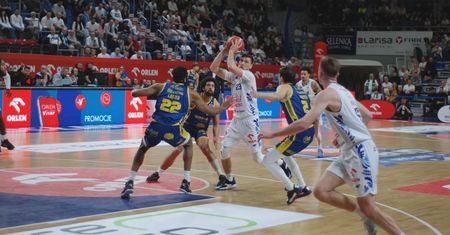Anwil odwrócił losy meczu! Kapitalna druga połowa i ważne zwycięstwo w świątecznym starciu