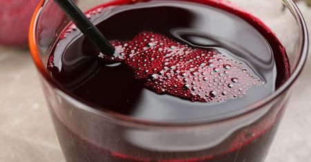 Ten staropolski zakwas działa jak eliksir młodości. Czyści krew i wymiata złogi