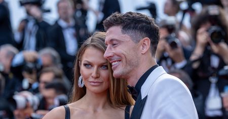 Anna i Robert Lewandowscy w Cannes. Zachwycili na czerwonym dywanie