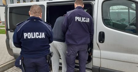 Pokłócili się o wynik wyborów. 44-latka zaatakowała partnera kością z zupy