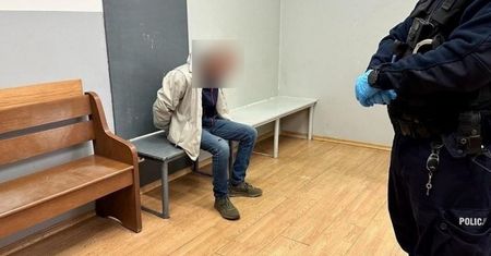 Uczeń najadł się wstydu. Oto co zrobił jego ojciec pod szkołą