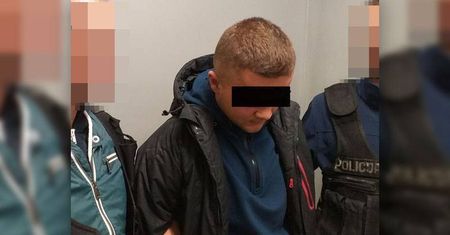 Policjanci złożyli niezapowiedzianą wizytę w mieszkaniu 19-latka. Może mu grozić do 10 lat więzienia