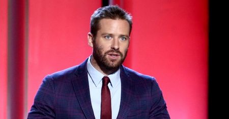 Armie Hammer DEMENTUJE, ŻE JEST KANIBALEM!