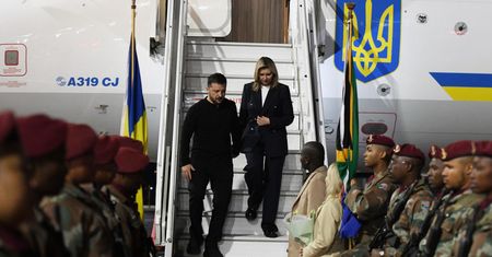 Rosyjskie ataki na Ukrainę. Prezydent Zełenski przerywa wizytę w RPA