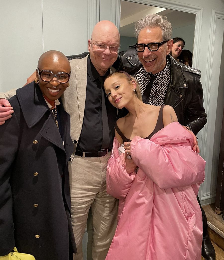 Ariana i Cynthia Erivo na backstage koncertu Jeffa Goldbluma