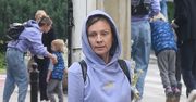 "Naturalna" Magdalena Boczarska NIESIE z matką zbuntowanego synka do pizzerii (ZDJĘCIA)