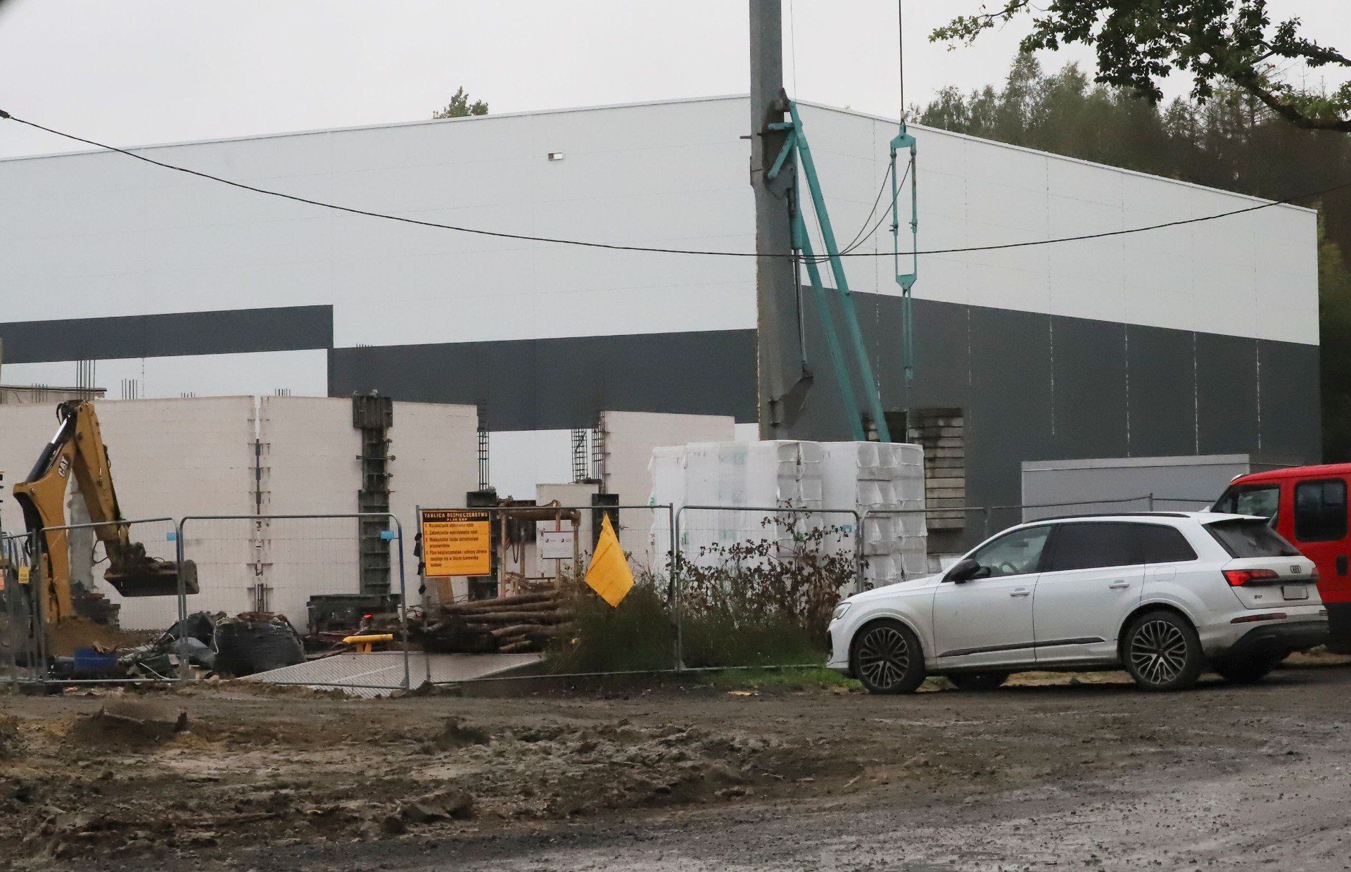 Trwają intensywne prace budowlane