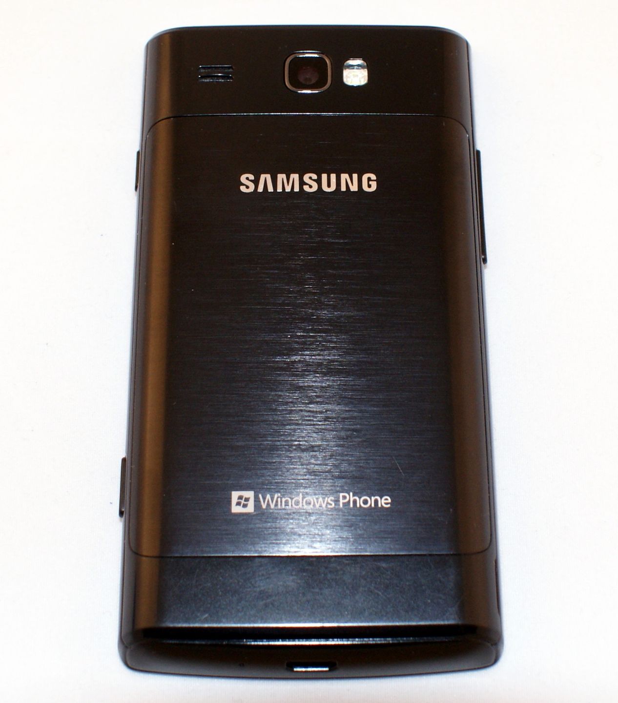 Samsung Omnia W - elegancki Windows Phone [test] 3