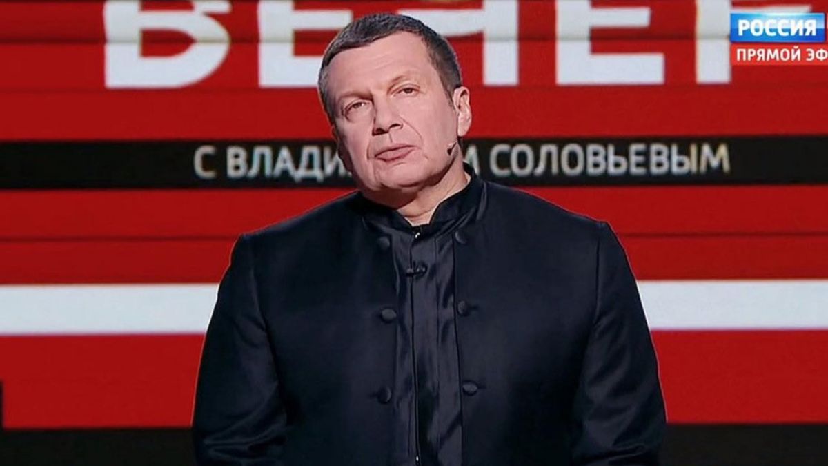 Władimir Sołowjow nagle zamilkł i wezwał propagandystów, by zrobili to samo 