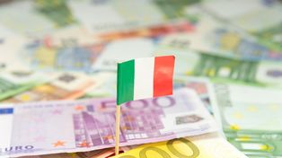 Włoski bank stracił 95 mln euro. Oszuści użyli AI i WhatsAppa
