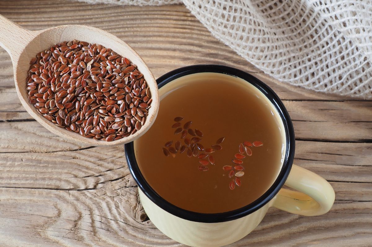 Health benefits and potential risks of flaxseed consumption: Who should avoid it?