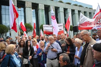 Zapytano, czy sfałszowano wybory. Polacy wskazali