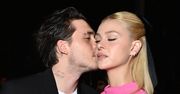 Brooklyn Beckham pokazał PIERWSZE ZDJĘCIA ze ślubu z Nicolą Peltz! On z diamentami od teściów, ona w pięknej sukni Valentino (ZDJĘCIA)
