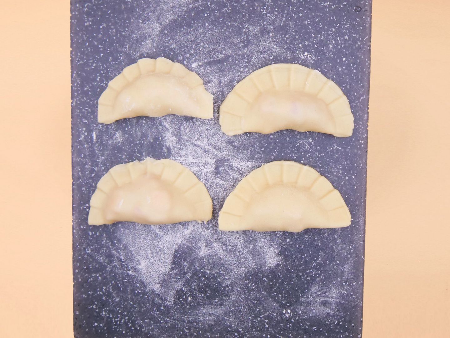 Pierogi z truskawkami przepis