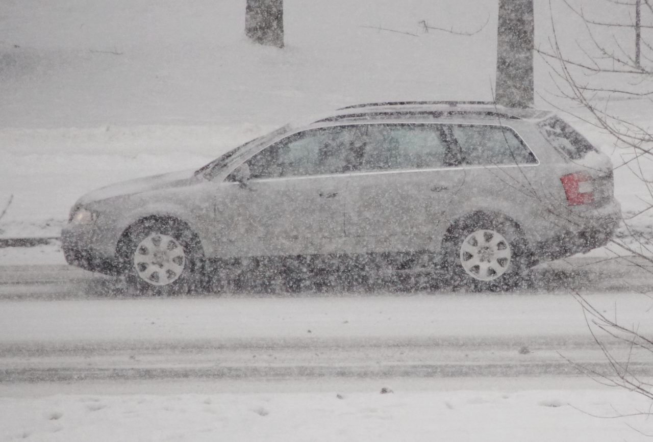 Lubelszczyzna: W piątek zrobi się biało. W części regionu może spaść nawet 15 cm śniegu