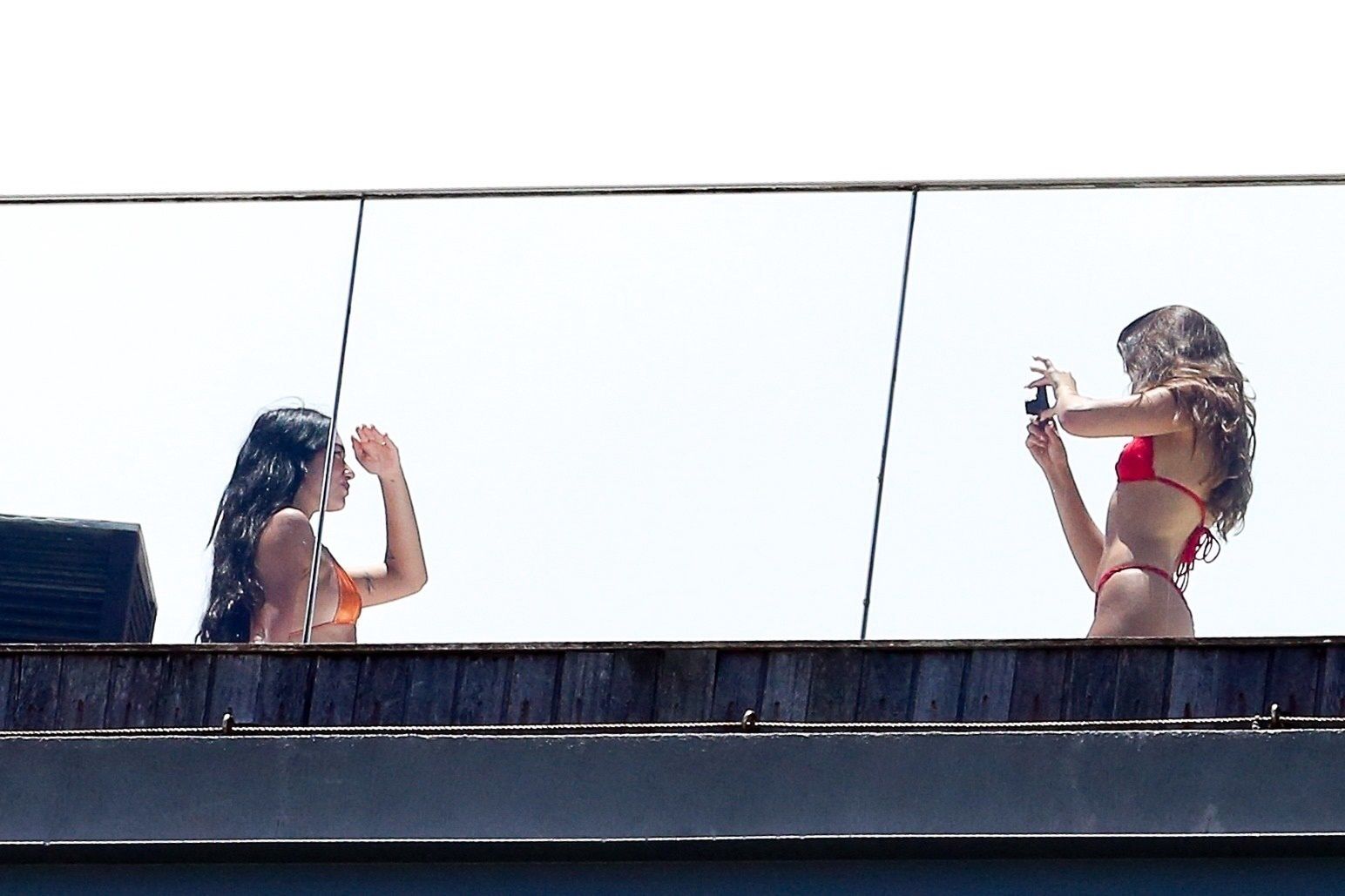 Dua Lipa opala się z rodzinką w Rio de Janeiro