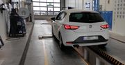 Ministerstwo wyjaśniło. Pieczątka potrzebna nawet prawie nowemu autu